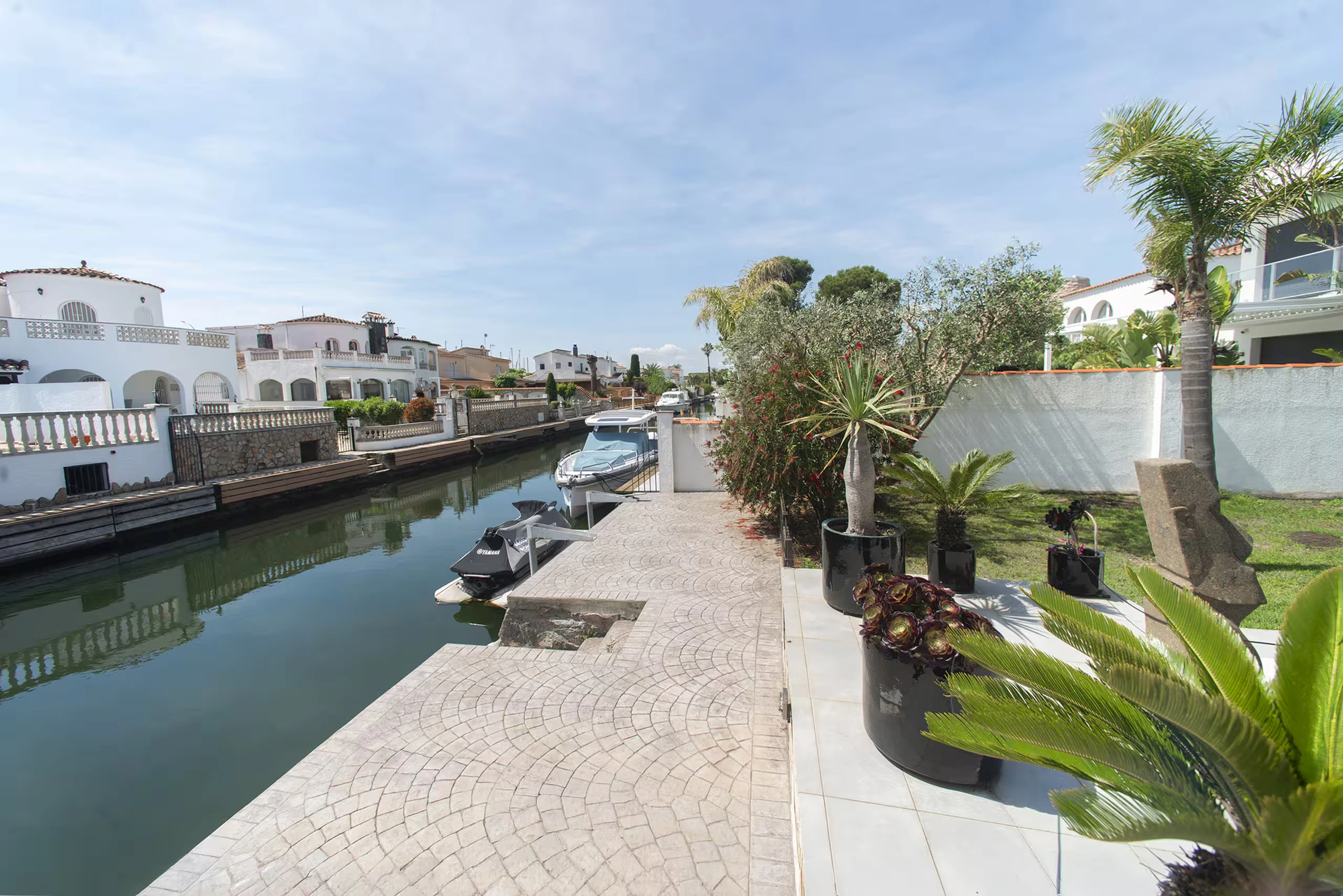 Amarre privée Falconera 37 — premier canal accès direct mer, Empuriabrava Costa Brava